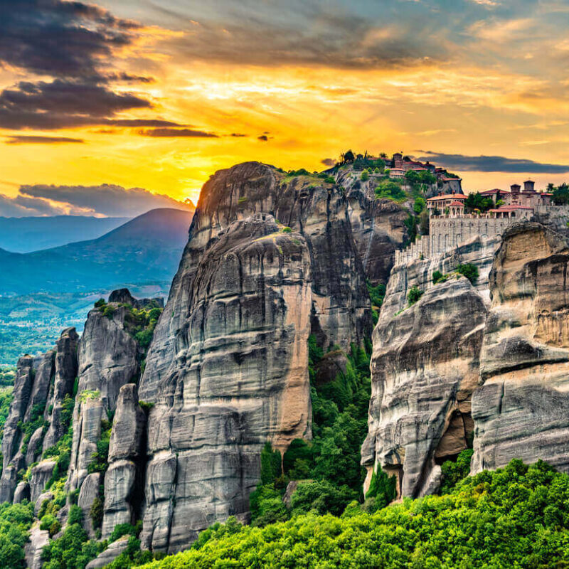 The holy monasteries of varlaam saint nicholas anapafsas meteora  | Greek Transfer Services