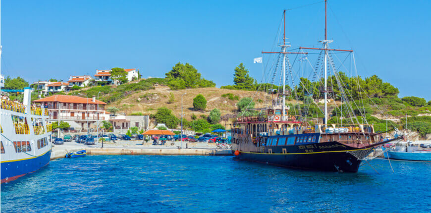 Top-5-Things-to-Do-in-Mount-Athos-Peninsula-Boat-Tour-to-Mount-Athos-Greek-Transfer-Services